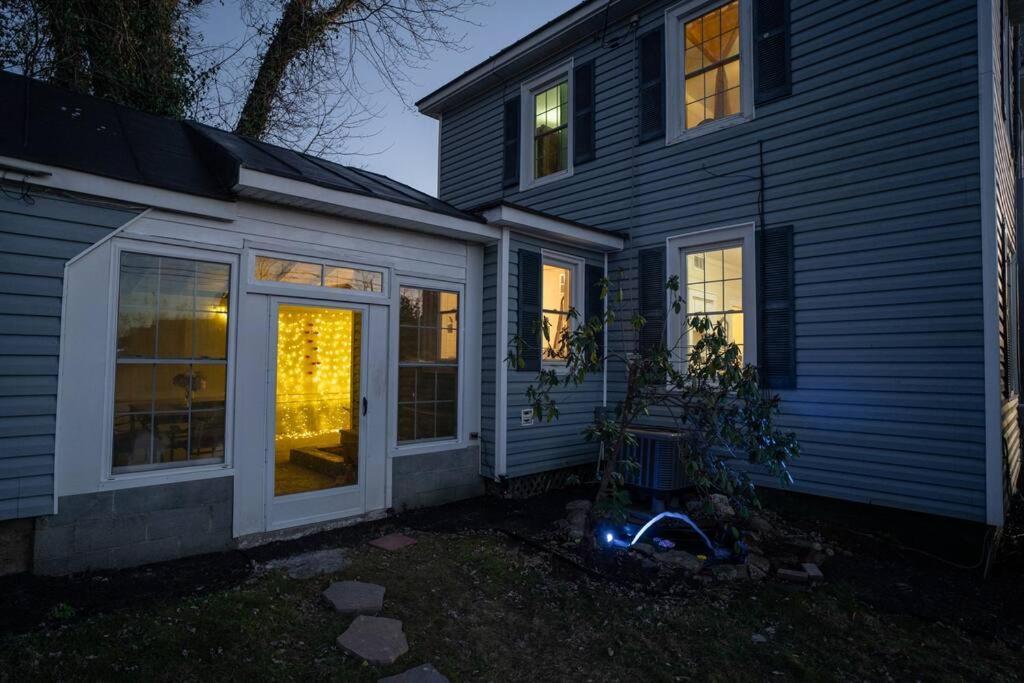 Dog And Family Friendly 4Br W Wifi And Fenced Yard By Zen Living Short Term Rental Luray Exterior foto