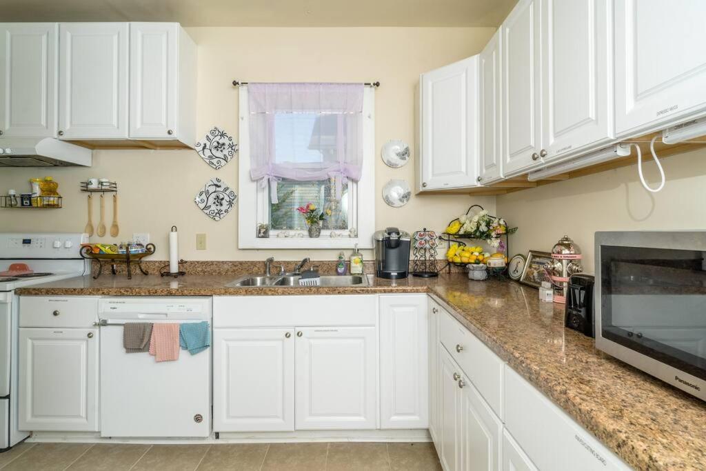 Dog And Family Friendly 4Br W Wifi And Fenced Yard By Zen Living Short Term Rental Luray Exterior foto